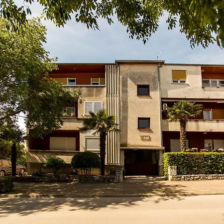 Barbara Ρόβινι